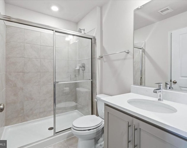 415 Union Street - Photo Thumbnail 6