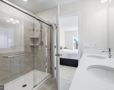415 Union Street - Photo Thumbnail 24