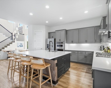 610 Arundel Rd - Photo Thumbnail 11
