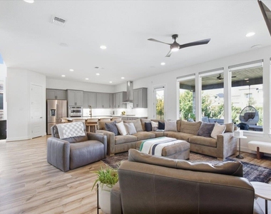 610 Arundel Rd - Photo Thumbnail 8