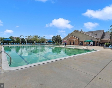 4907 Cordova Court - Photo Thumbnail 17