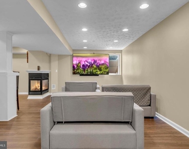 4907 Cordova Court - Photo Thumbnail 10