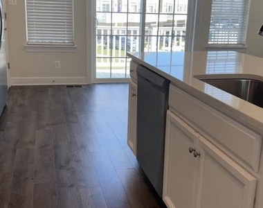 2907 Chalkstone Place - Photo Thumbnail 10