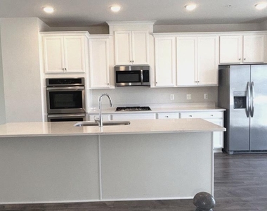 2907 Chalkstone Place - Photo Thumbnail 12