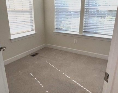 2907 Chalkstone Place - Photo Thumbnail 19