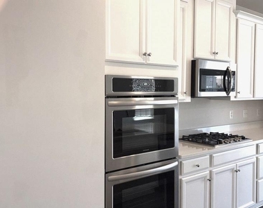 2907 Chalkstone Place - Photo Thumbnail 9