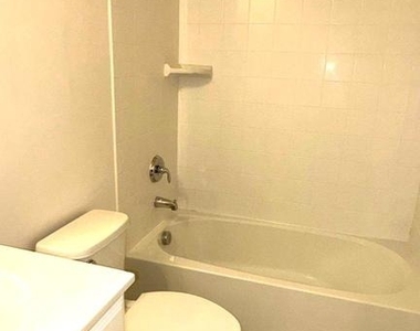 2907 Chalkstone Place - Photo Thumbnail 17