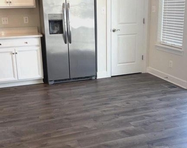 2907 Chalkstone Place - Photo Thumbnail 7