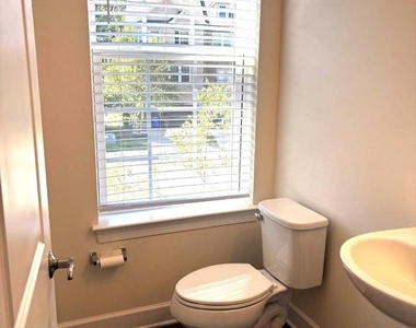 2907 Chalkstone Place - Photo Thumbnail 2