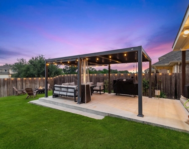 1601 Harrongton Way - Photo Thumbnail 28