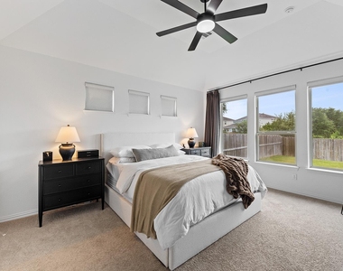 1601 Harrongton Way - Photo Thumbnail 15