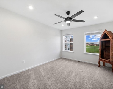 4514 Reaney Lane - Photo Thumbnail 19