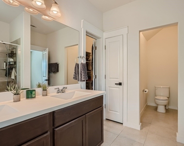 7928 Castelardo Pl - Photo Thumbnail 19