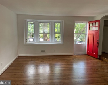 7228 Lanark Road - Photo Thumbnail 4