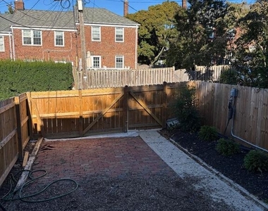 7228 Lanark Road - Photo Thumbnail 14
