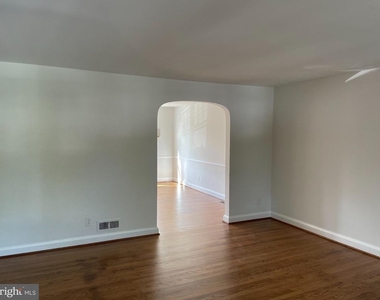 7228 Lanark Road - Photo Thumbnail 2