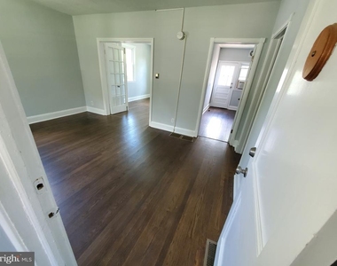 301 Westowne Road - Photo Thumbnail 9