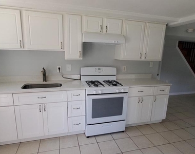 301 Westowne Road - Photo Thumbnail 4