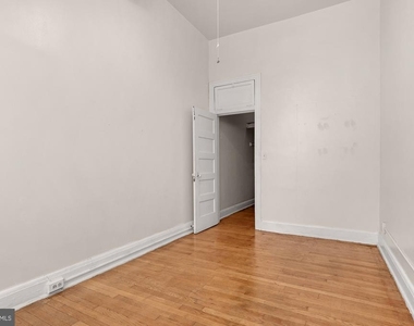931 Saint Paul Street - Photo Thumbnail 14
