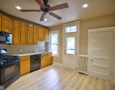 608 E 33rd Street - Photo Thumbnail 4