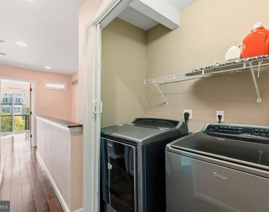 1025 Covington Street - Photo Thumbnail 20