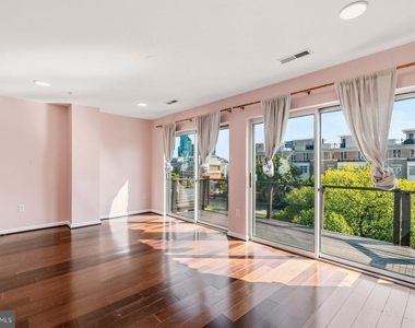 1025 Covington Street - Photo Thumbnail 18