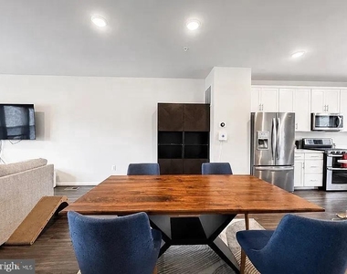 3491 Cormorant Drive - Photo Thumbnail 7