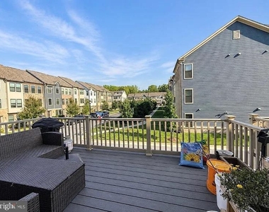 3491 Cormorant Drive - Photo Thumbnail 23