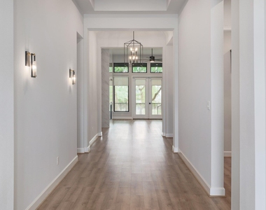 1408 Logan Del Way - Photo Thumbnail 12