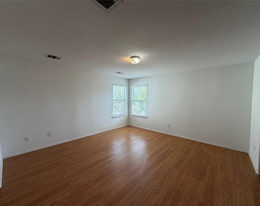 15205 Valerian Tea Dr - Photo Thumbnail 9