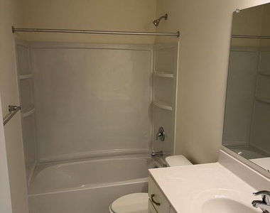 730 Rosler Way - Photo Thumbnail 18