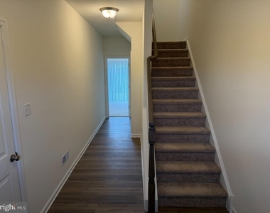 730 Rosler Way - Photo Thumbnail 1
