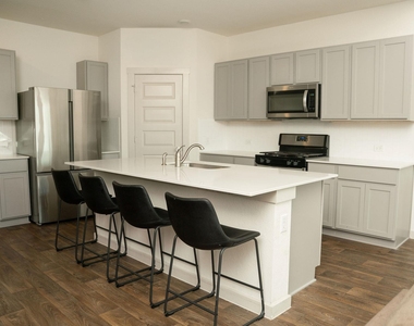 120 Wichita River Rd - Photo Thumbnail 3