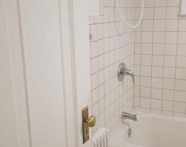 4208 Foote Street Ne - Photo Thumbnail 17