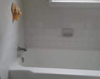4208 Foote Street Ne - Photo Thumbnail 22