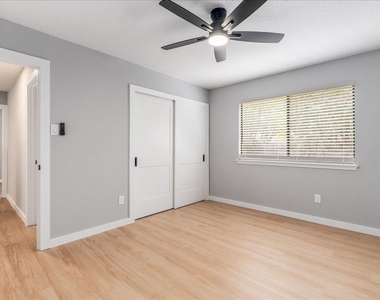 803 Kavanagh Dr - Photo Thumbnail 20