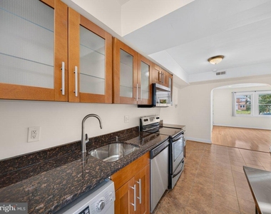 1333 Adams Street Ne - Photo Thumbnail 17
