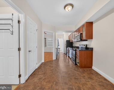 1333 Adams Street Ne - Photo Thumbnail 7