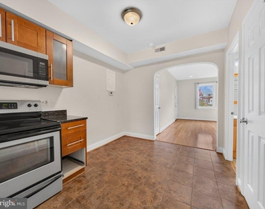 1333 Adams Street Ne - Photo Thumbnail 12