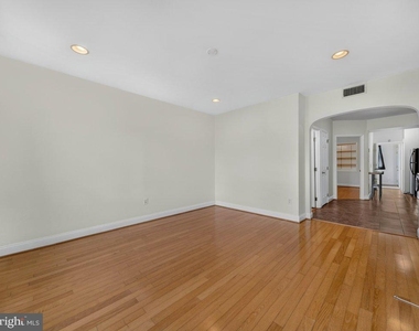 1333 Adams Street Ne - Photo Thumbnail 5