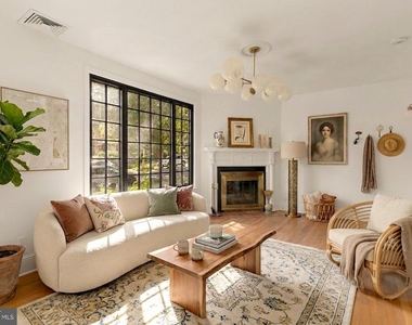 3719 Windom Place Nw - Photo Thumbnail 1