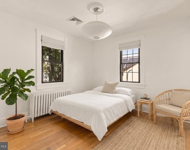 3719 Windom Place Nw - Photo Thumbnail 6