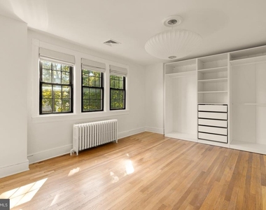 3719 Windom Place Nw - Photo Thumbnail 31