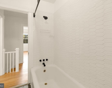 3719 Windom Place Nw - Photo Thumbnail 29