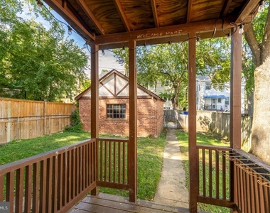 3719 Windom Place Nw - Photo Thumbnail 37