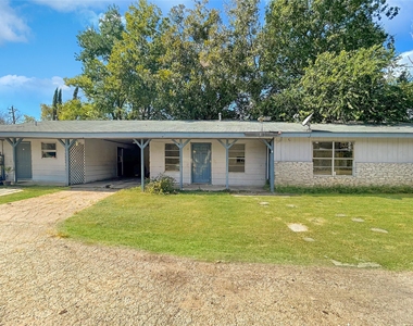 2502 Cecil Dr - Photo Thumbnail 13