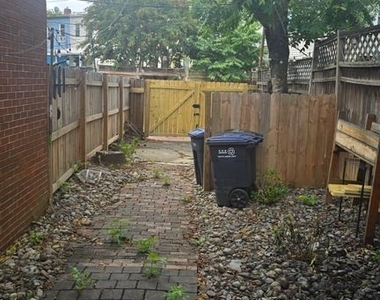 320 14th Street Ne - Photo Thumbnail 6