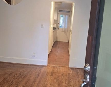 320 14th Street Ne - Photo Thumbnail 2