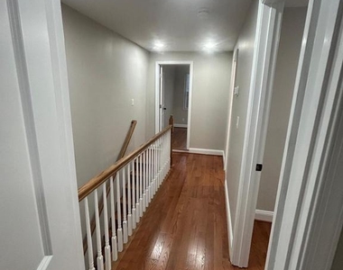 1922 Capitol Avenue Ne - Photo Thumbnail 25