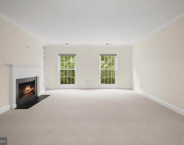 3287 Sutton Place Nw - Photo Thumbnail 4